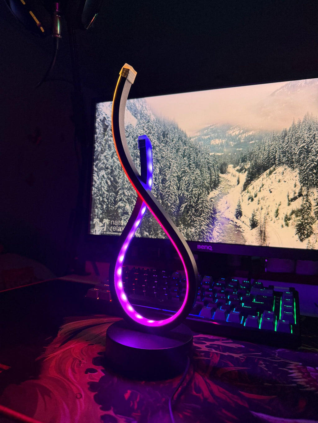 Lampă LED RGB Infinity – Iluminare Ambientală Modernă