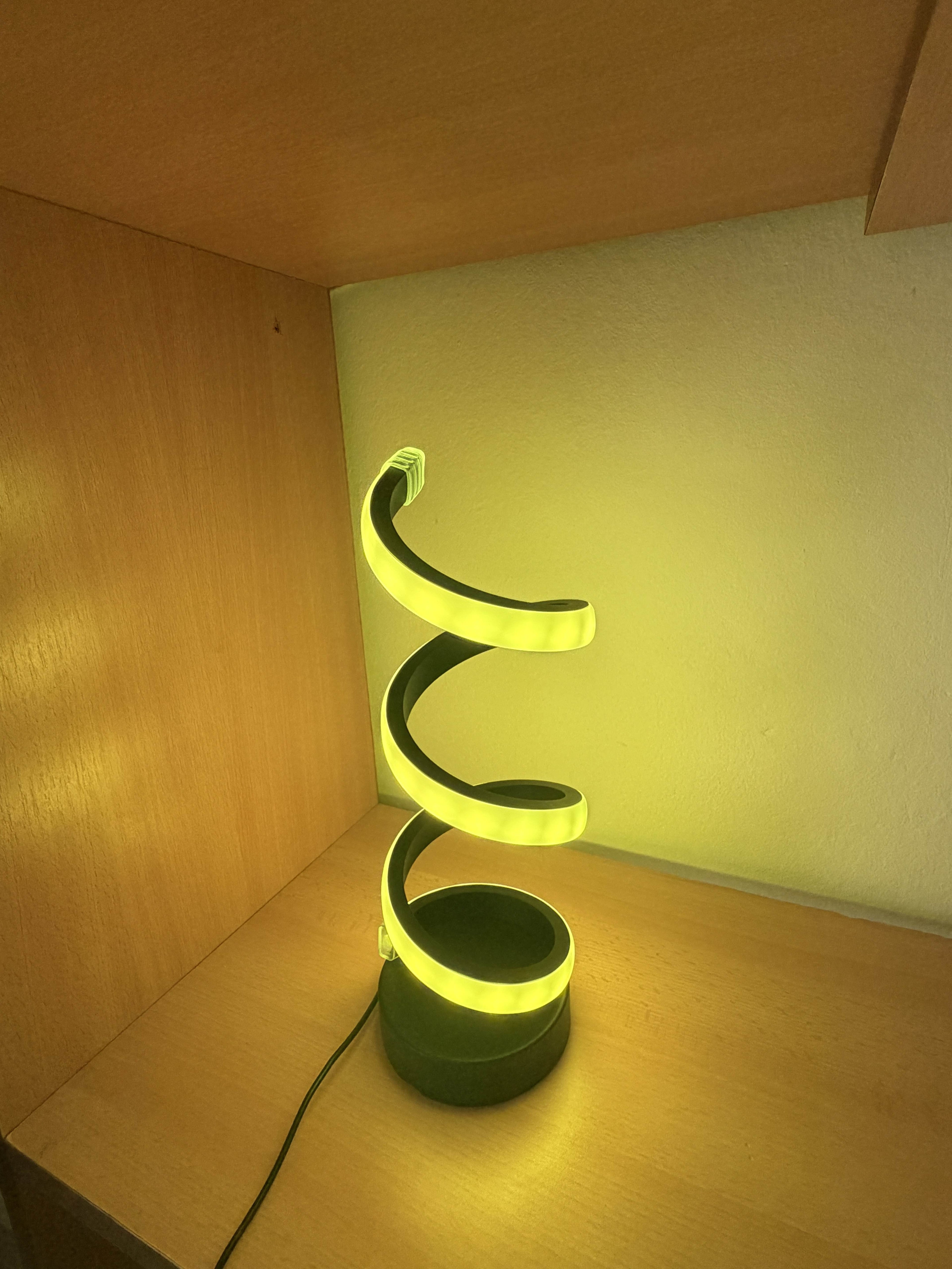 Lampă LED Smart RGB Spirală – Design Modern