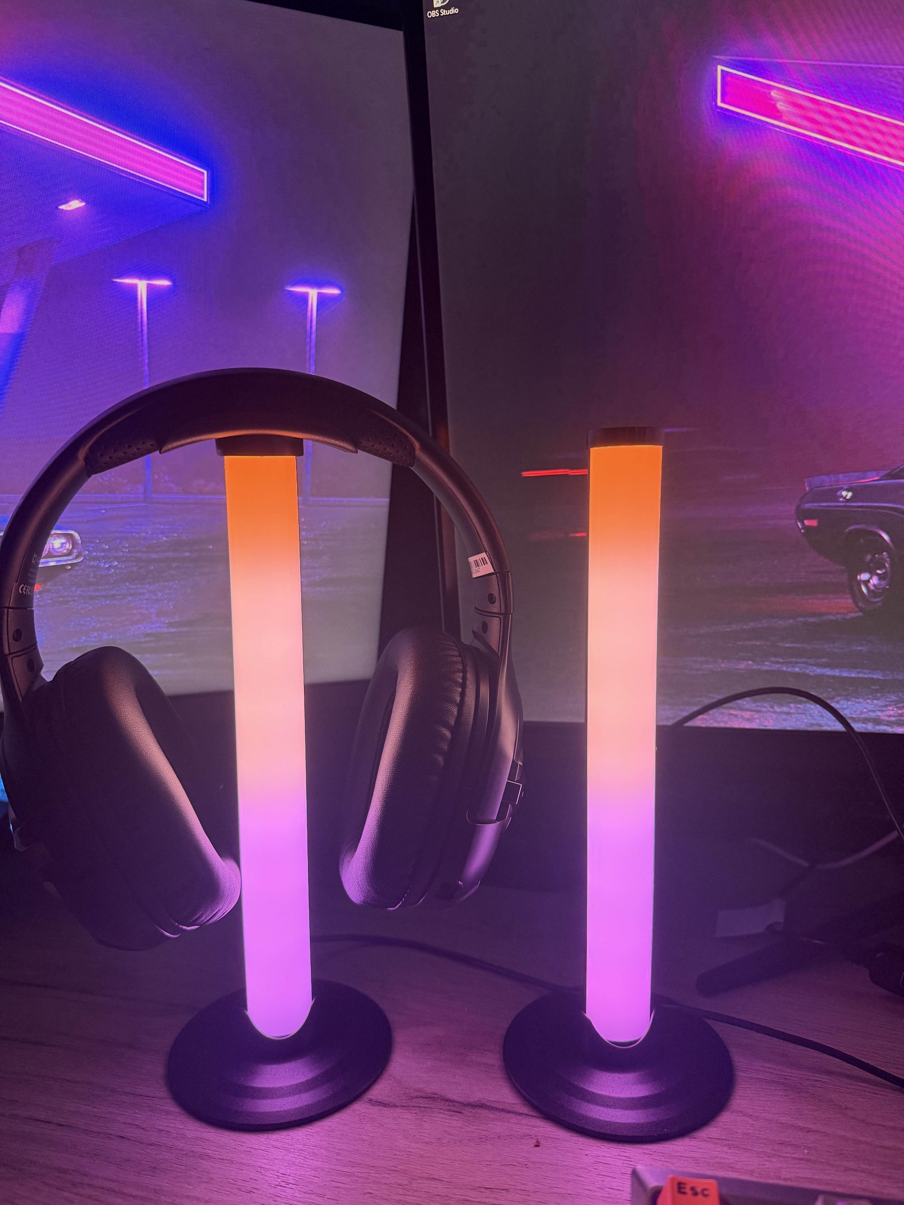 Set Lămpi LED RGB Ambientale cu Suport Căști – Iluminare Decorativă Gaming