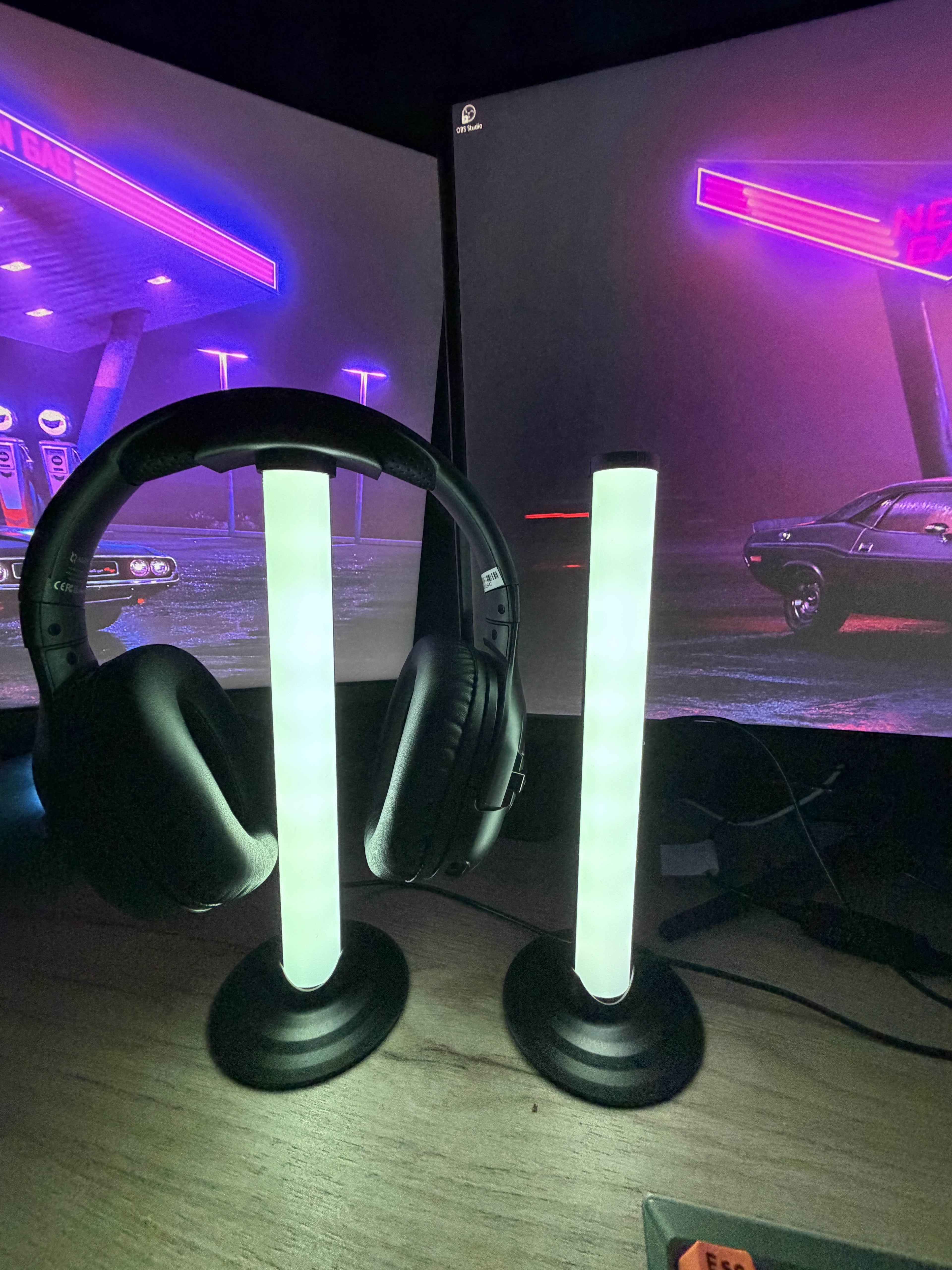 Set Lămpi LED RGB Ambientale cu Suport Căști – Iluminare Decorativă Gaming