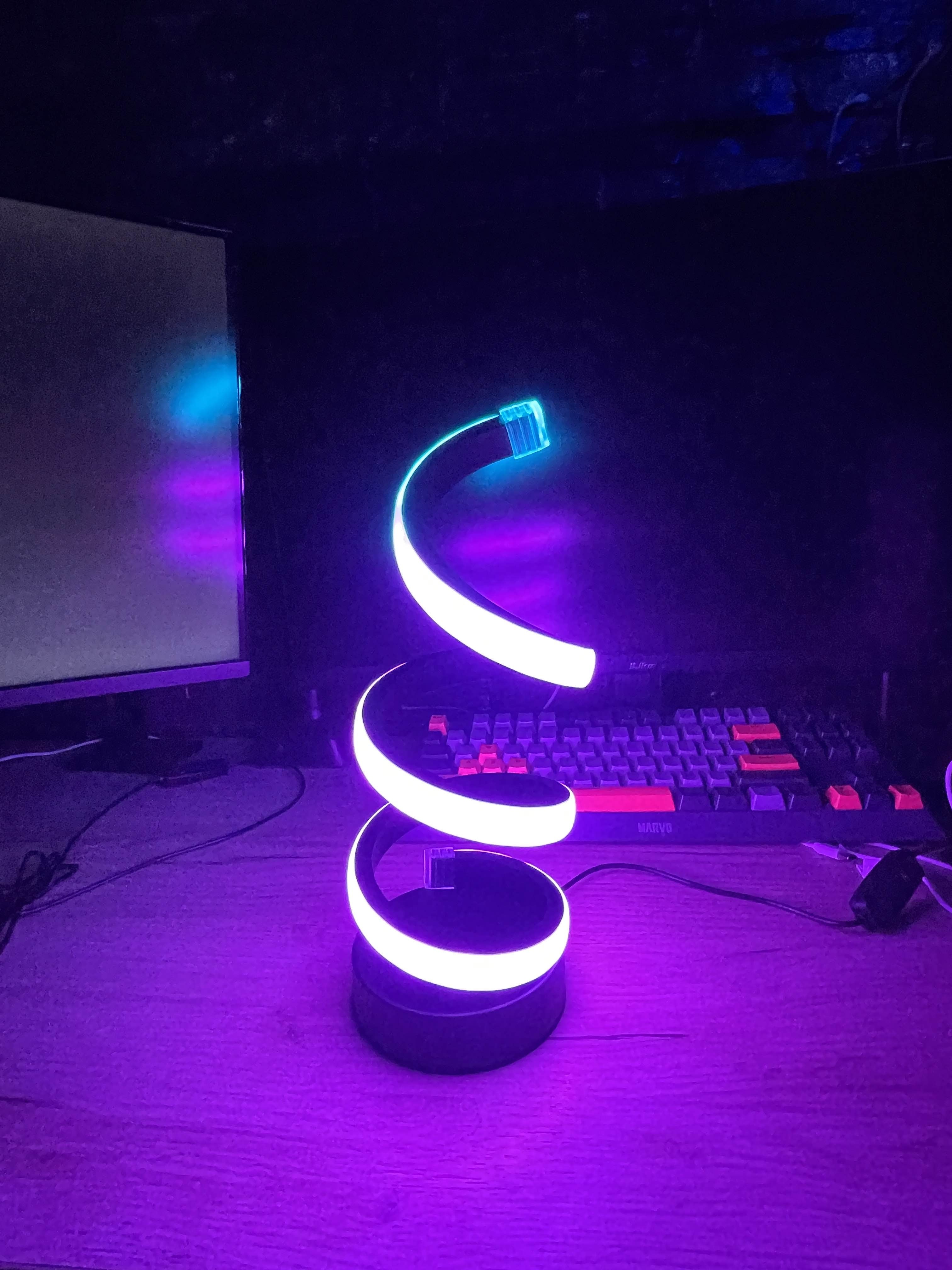 Lampă LED Smart RGB Spirală – Design Modern
